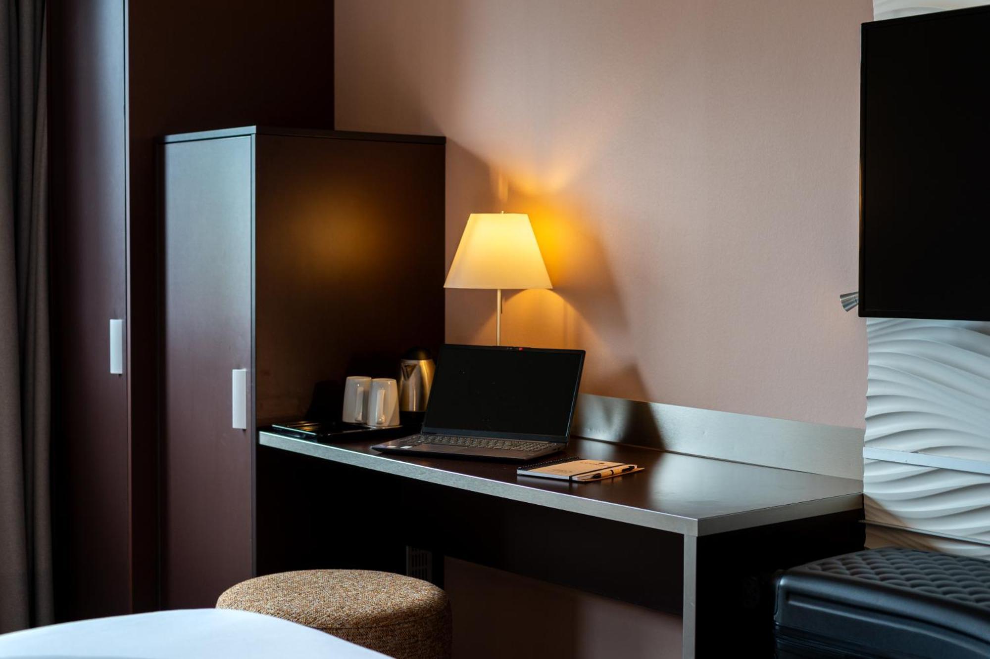 Hotel L'Europe Horbourg-Wihr Kültér fotó
